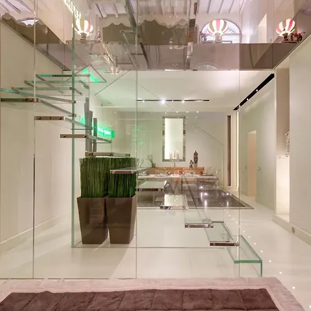 아파트 Domus Domitia Luxury Living *
