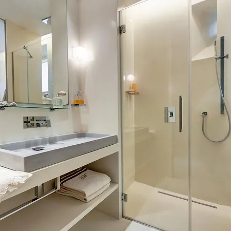 아파트 Domus Domitia Luxury Living